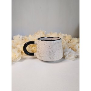 Siyah Saplı Kırçıllı Seramik Kupa